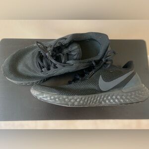 Nike Revolution Running Shoes